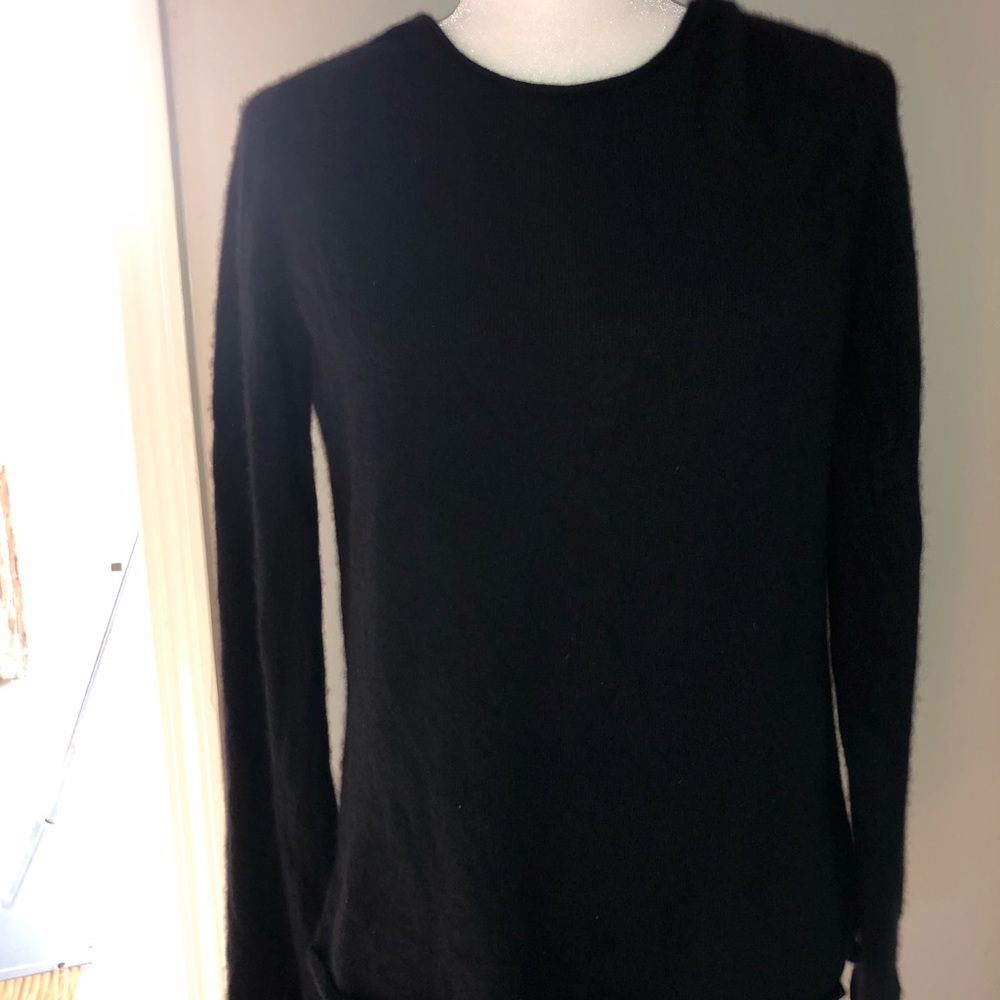 Neiman Marcus cashmere sweater